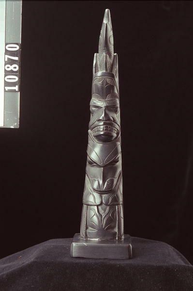 Image representing Pole, argillite.