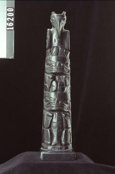 Image representing Pole, argillite.