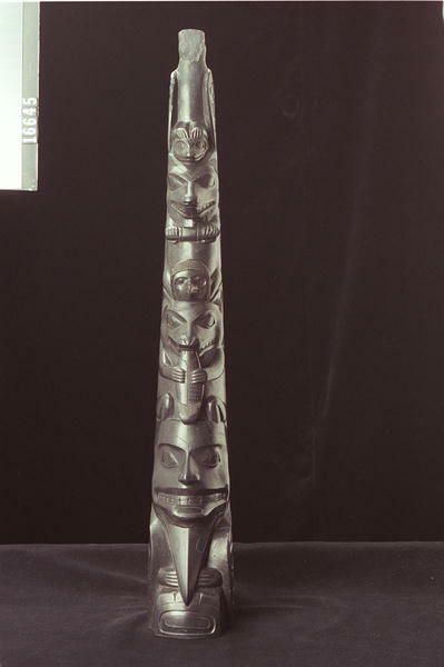 Image representing Pole, argillite.