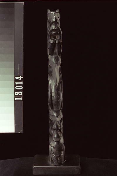 Image representing Pole, argillite.