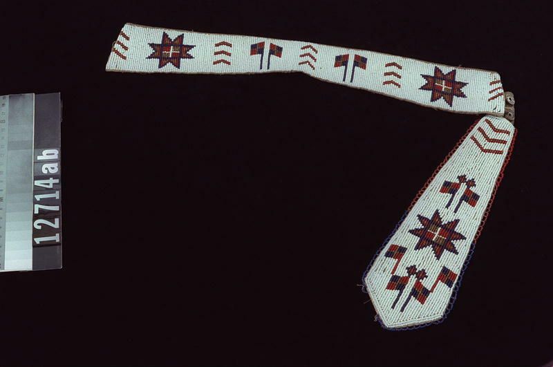 Image representing Neckpiece.