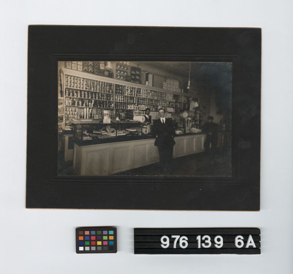 Image representing photographic print.