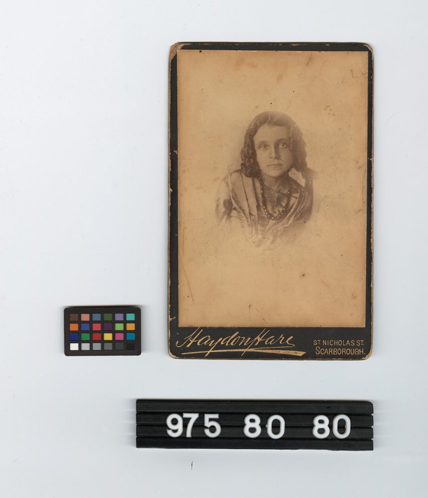 Image representing photographic print.