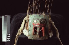 Image representing Headdress.