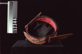 Image representing Headdress.