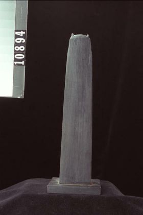 Image representing Pole, argillite.