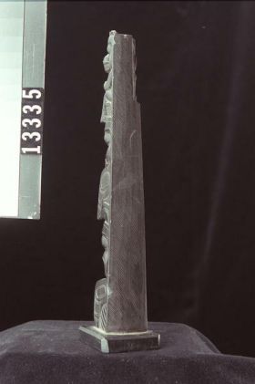 Image representing Pole, argillite.