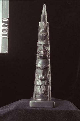 Image representing Pole, argillite.