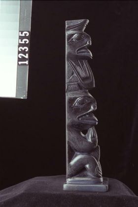 Image representing Pole, argillite.