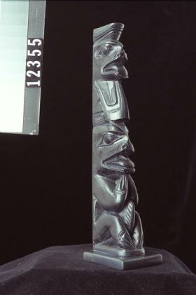 Image representing Pole, argillite.