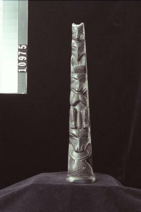 Image representing Pole, argillite.