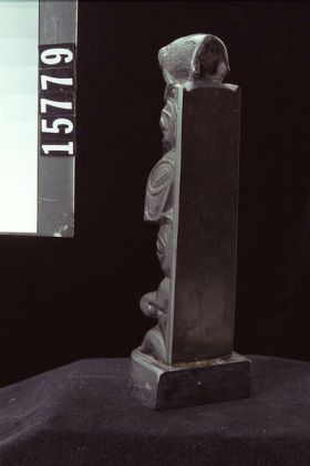 Image representing Pole, argillite.