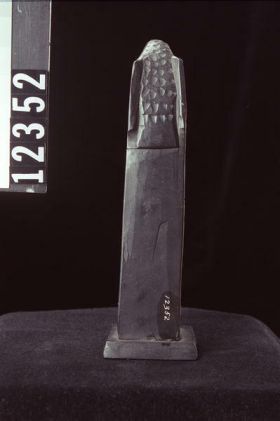 Image representing Pole, argillite.