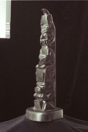 Image representing Pole, argillite.