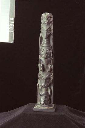 Image representing Pole, argillite.