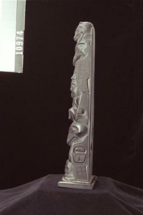 Image representing Pole, argillite.