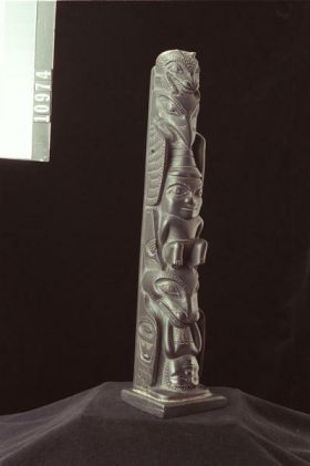 Image representing Pole, argillite.