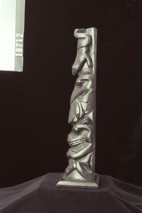Image representing Pole, argillite.