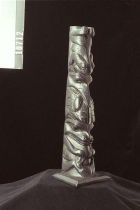 Image representing Pole, argillite.