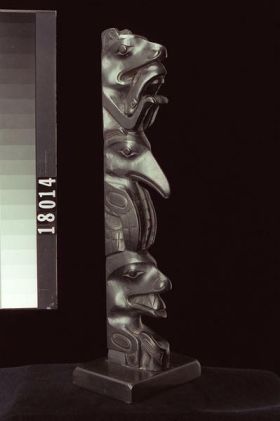 Image representing Pole, argillite.