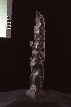 Image representing Pole, argillite.