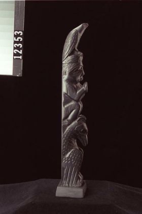 Image representing Pole, argillite.