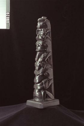 Image representing Pole, argillite.