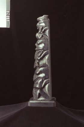 Image representing Pole, argillite.