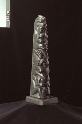 Image representing Pole, argillite.