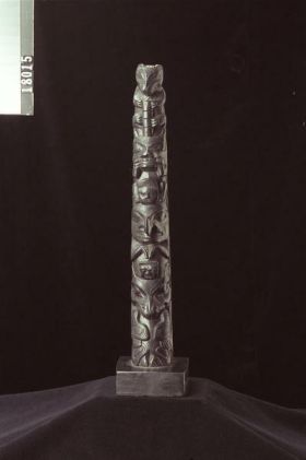 Image representing Pole, argillite.
