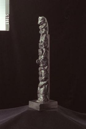 Image representing Pole, argillite.