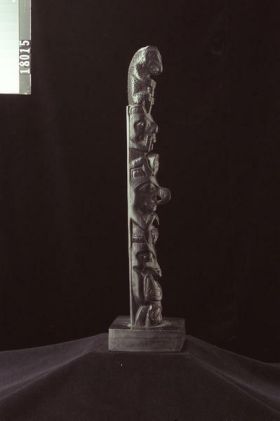 Image representing Pole, argillite.
