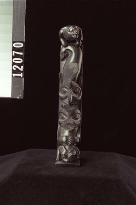 Image representing Pole, argillite.