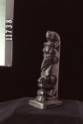 Image representing Pole, argillite.
