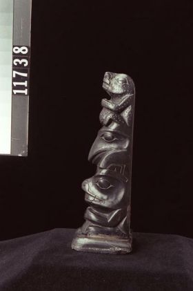 Image representing Pole, argillite.