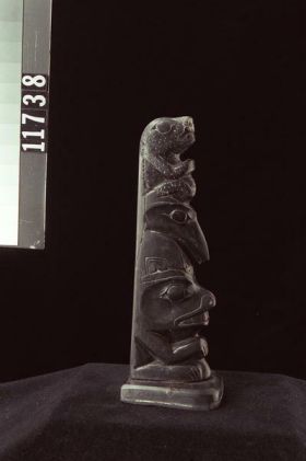 Image representing Pole, argillite.