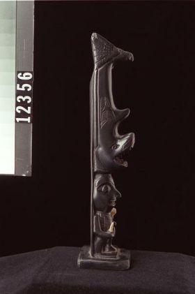 Image representing Pole, argillite.