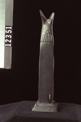 Image representing Pole, argillite.