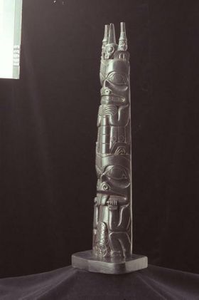 Image representing Pole, argillite.