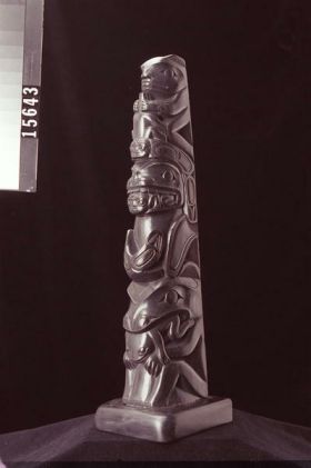 Image representing Pole, argillite.