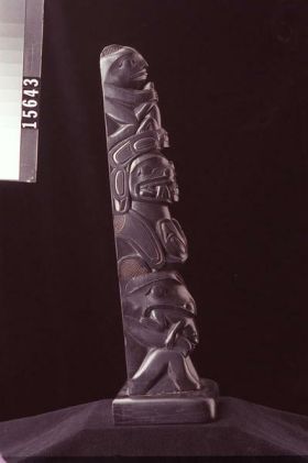 Image representing Pole, argillite.