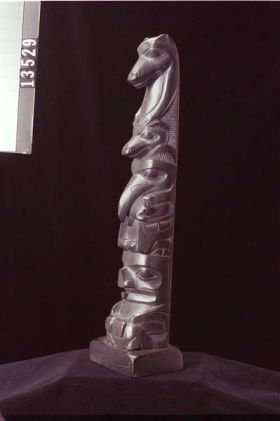 Image representing Pole, argillite.