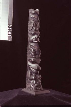 Image representing Pole, argillite.