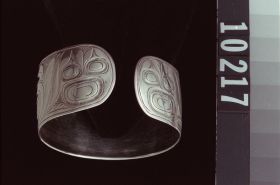 Image representing Bracelet.