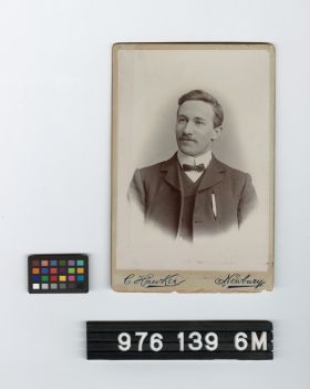 Image representing photographic print.