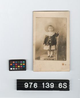 Image representing photographic print.