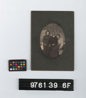 Image representing photographic print.