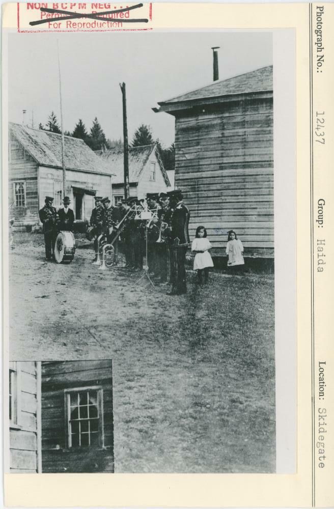 Image representing photograph.