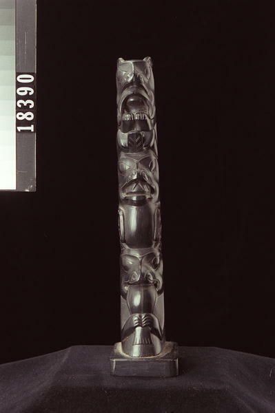 Image representing Pole, argillite.