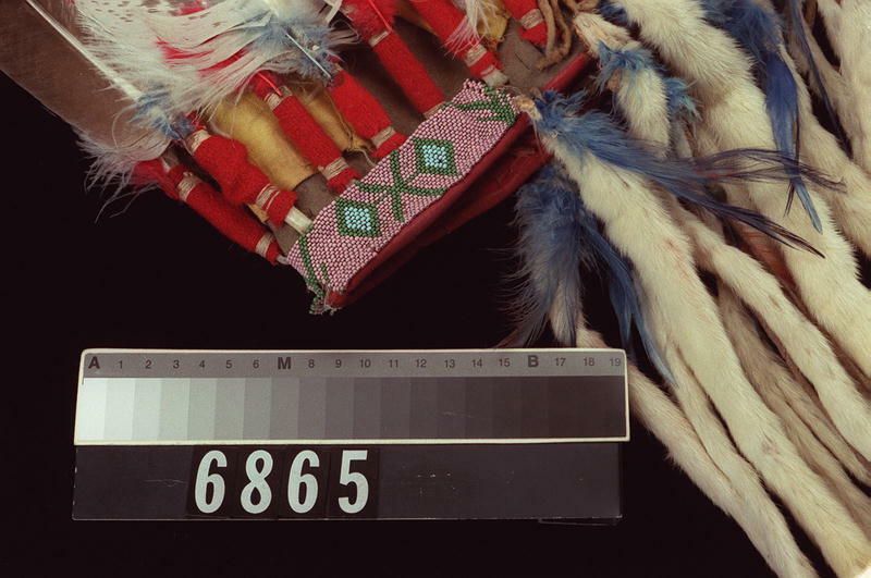 Image representing Headdress.